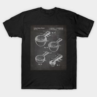 Measuring Spoons Patent - Baker Chef Kitchen Café Décor Art - Black Chalkboard T-Shirt